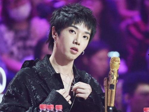 网红小灵一家爆料视频,揭秘家庭生活幕后真相